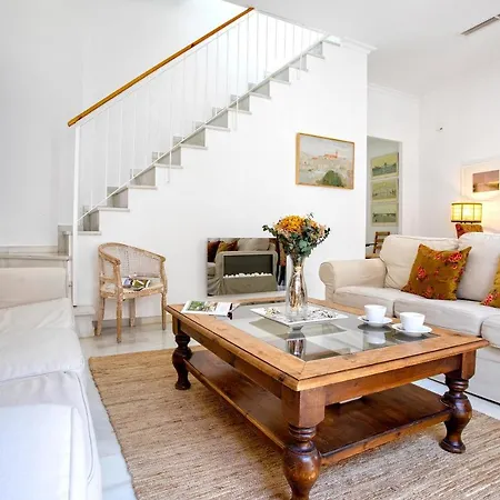 Genteel Salvador Terrace